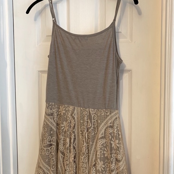 Boutique lace dress- size S - Picture 2 of 5
